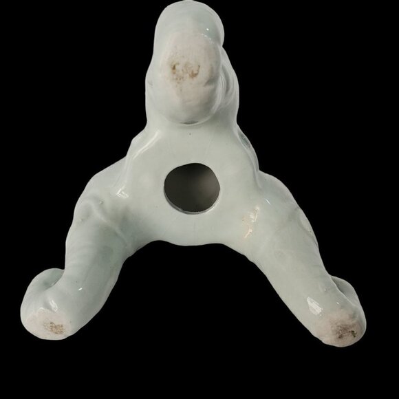 Vintage Celedon Ceramic Candle Holder 3 Headed Elephant Tripod Base 11.25" x 7" - Picture 6 of 8